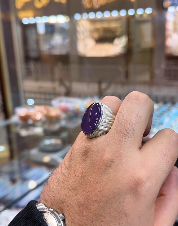 100% Original Antique Aqeeq Purple VIP Ring Most Demanded
