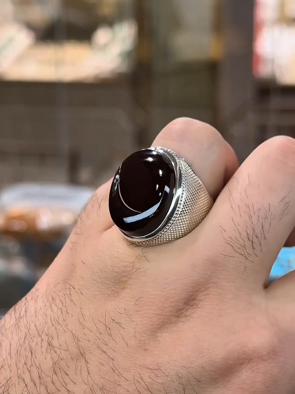 100% Original Antique Aqeeq Brown VIP Ring Most Demanded