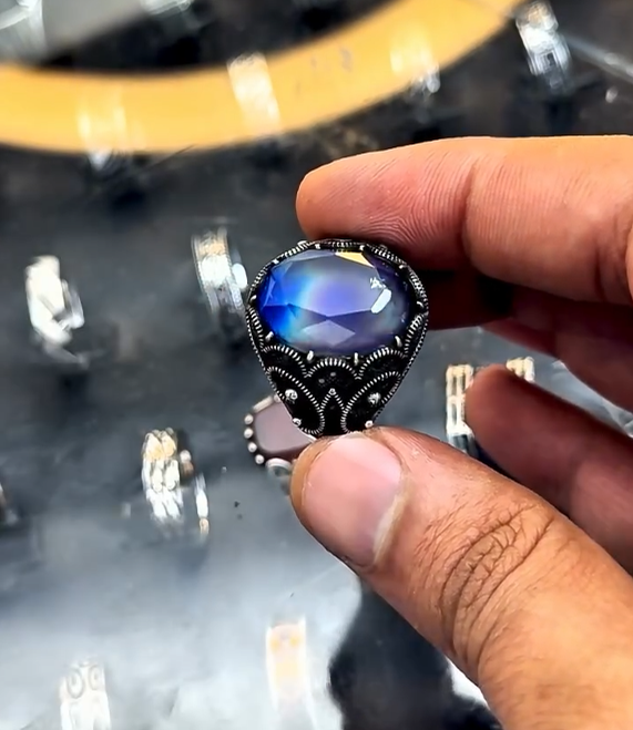 100% Original Color Changer Stone VIP Ring Most Demanded